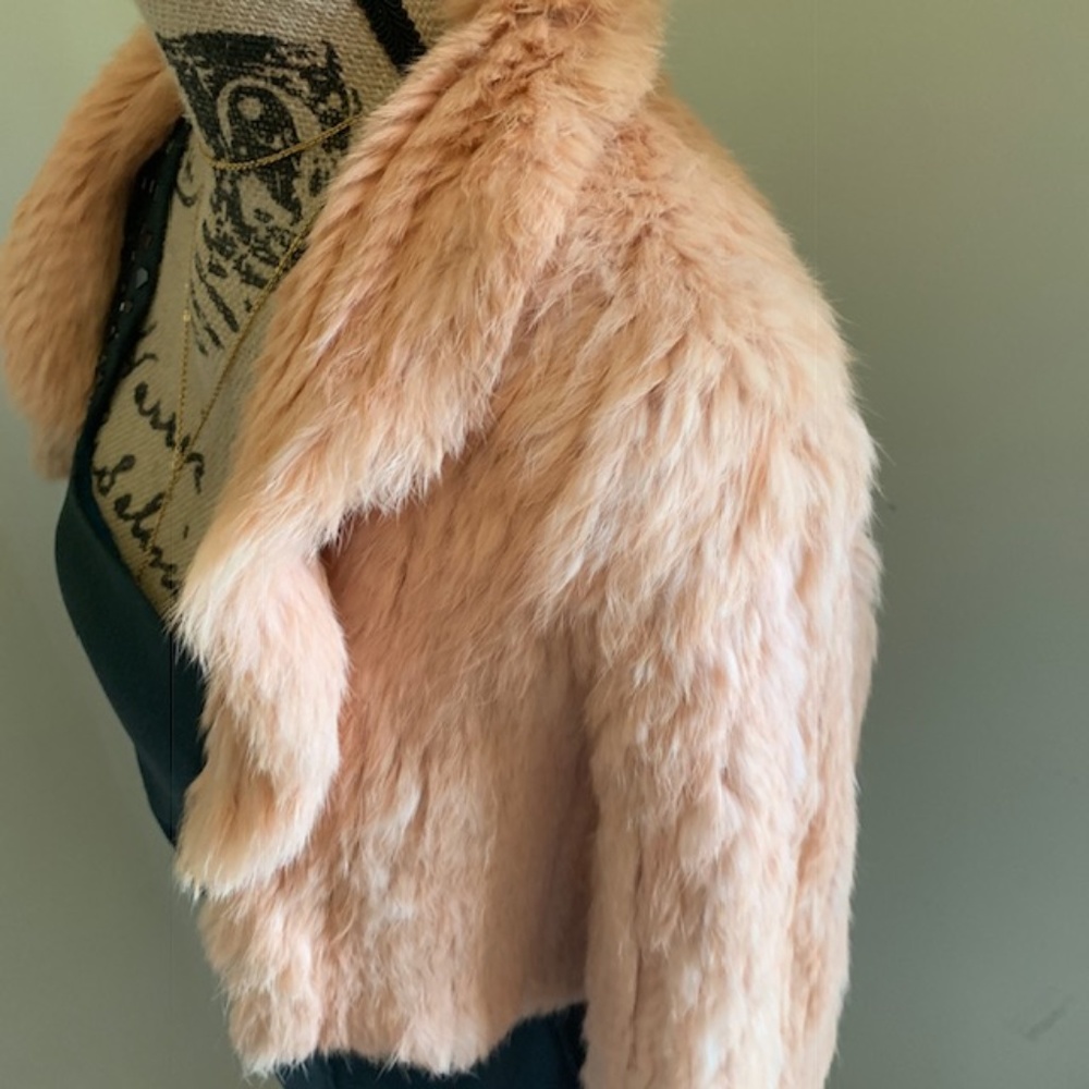 ❄️SALE❄️ Genuine rabbit fur cropped pink jacket - Picture 4 of 8